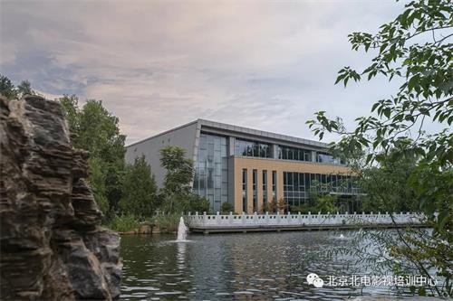 北京哪所學(xué)校可以學(xué)習(xí)攝影專業(yè)？