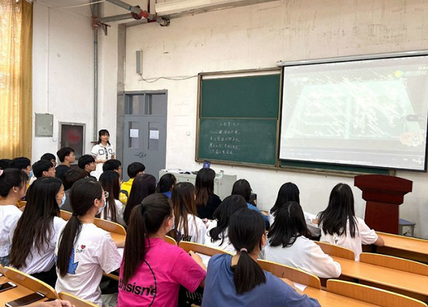 洛陽學(xué)習(xí)旅游專業(yè)推薦哪些學(xué)校？